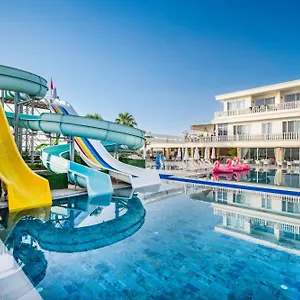 Sl La Perla Kemer אנטליה